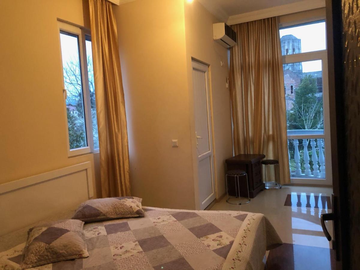 Twins Guest House By Black Sea Kobuleti Esterno foto