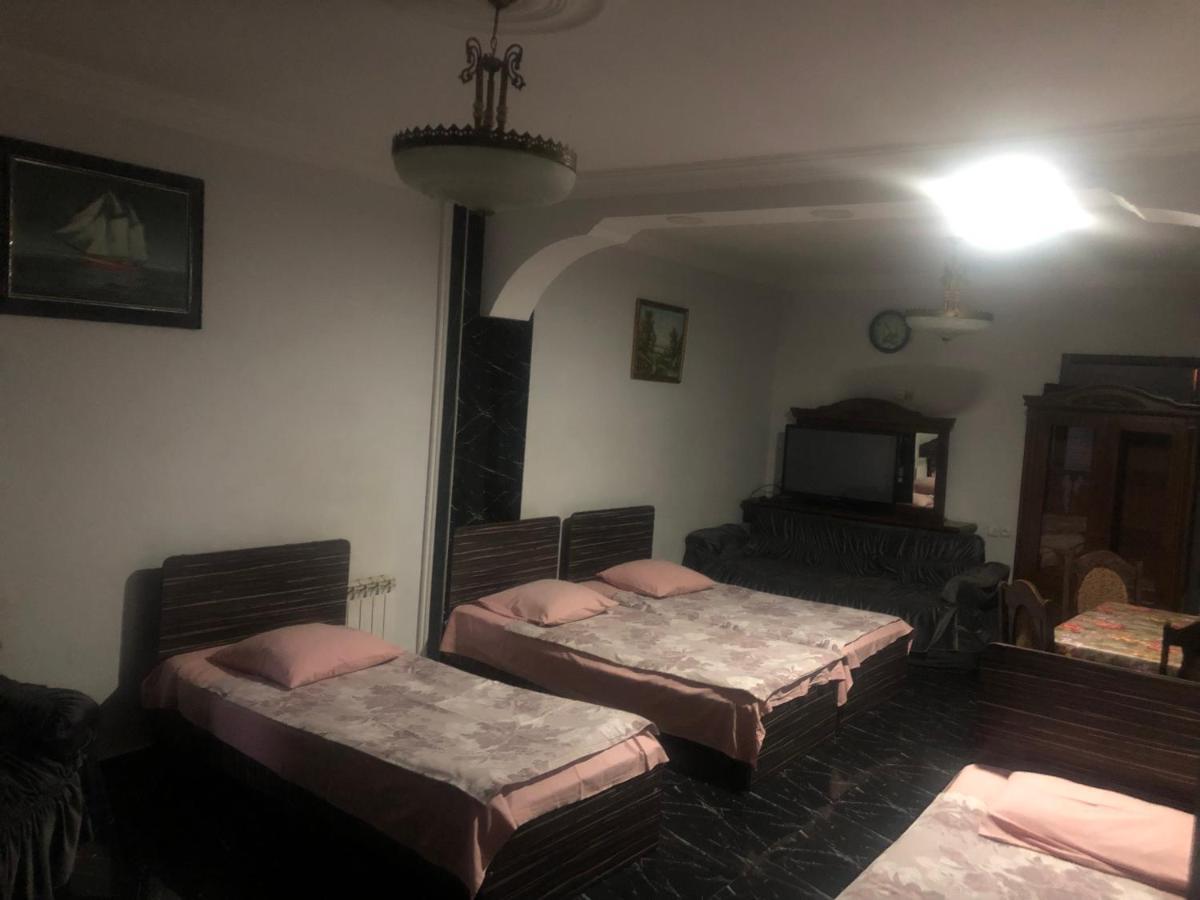Twins Guest House By Black Sea Kobuleti Esterno foto