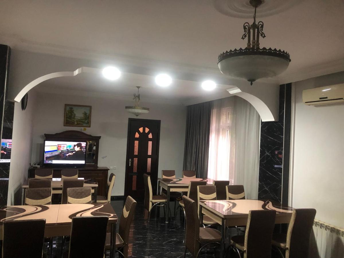 Twins Guest House By Black Sea Kobuleti Esterno foto